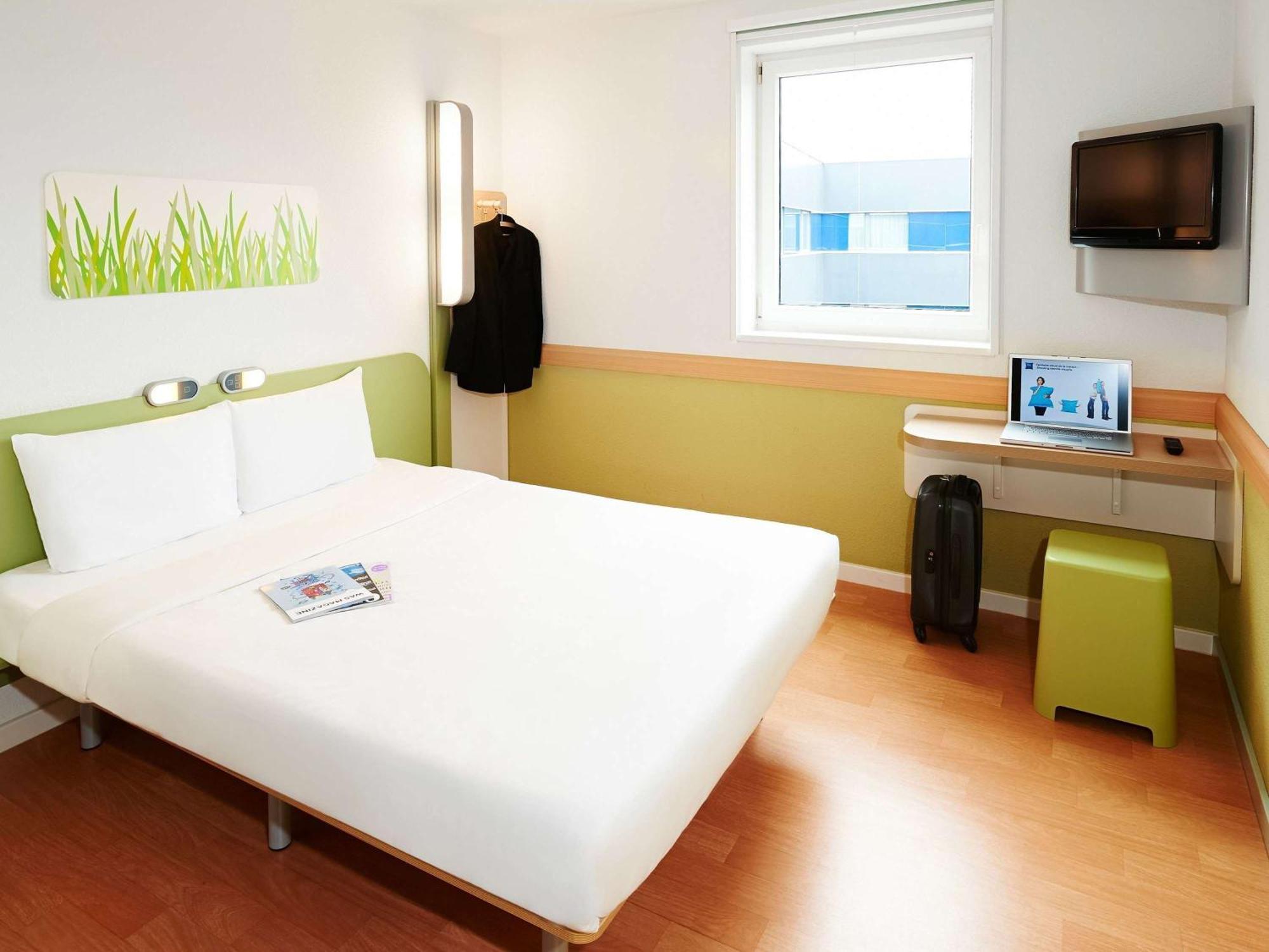 Ibis Budget Grenoble Sud Сесен Экстерьер фото