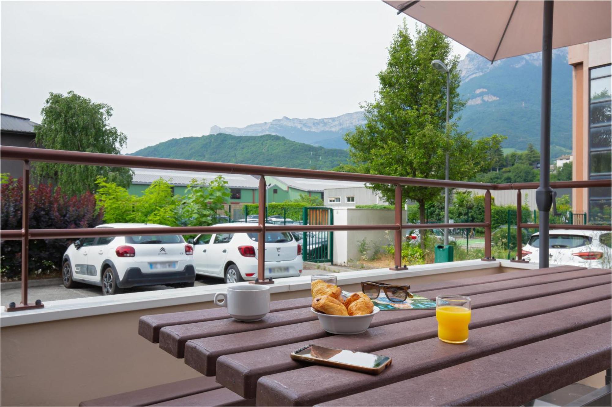 Ibis Budget Grenoble Sud Сесен Экстерьер фото